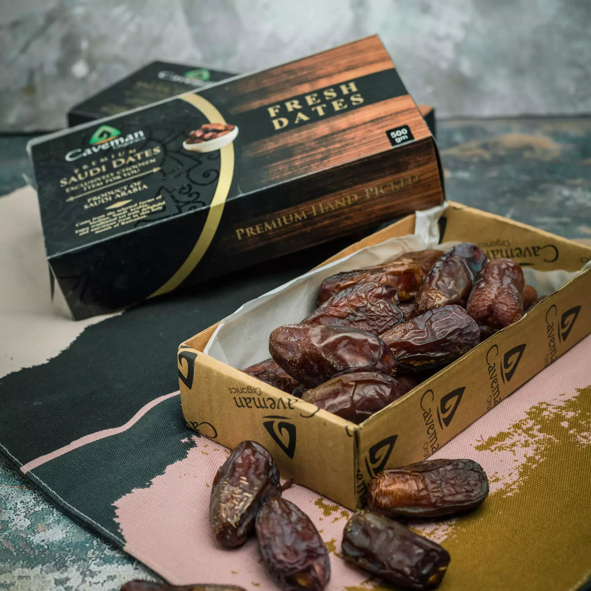 Amber Dates - Premium Saudi Khajoor in Pakistan | Caveman Organics (Rs ...