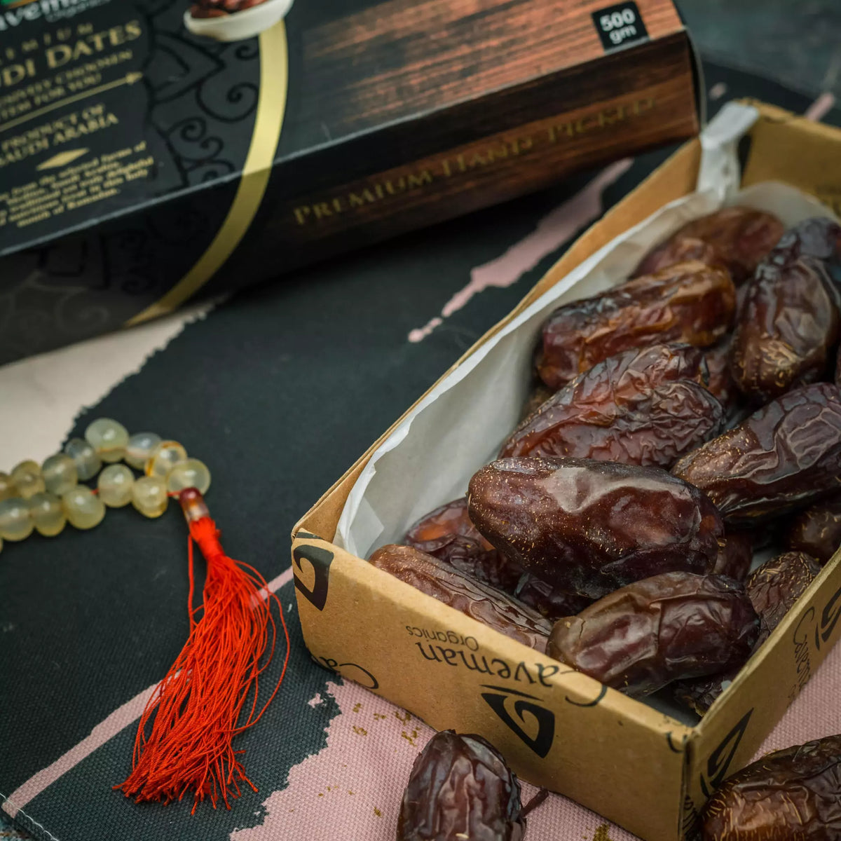 Amber Dates - Premium Saudi Khajoor in Pakistan | Caveman Organics (Rs ...