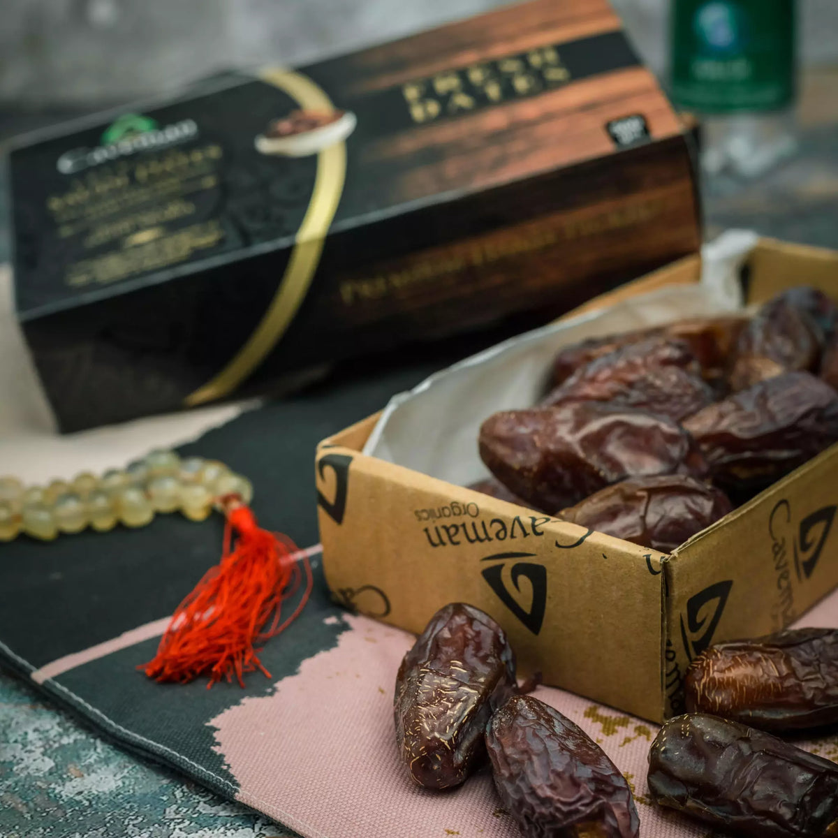 Amber Dates - Premium Saudi Khajoor in Pakistan | Caveman Organics (Rs ...
